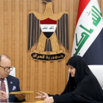 مذكرة تفاهم بين الاتصالات والمنظمة العربية لتعزيز التعاون بمجالات التحول الرقمي والسيبراني